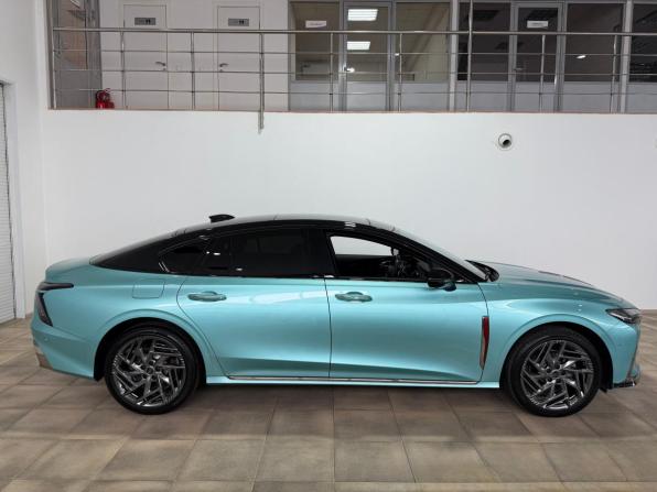 Hongqi H6 с пробегом 2025 года, цена 3 990 000 рублей, 727 км, хэтчбек, Автокод Объявления