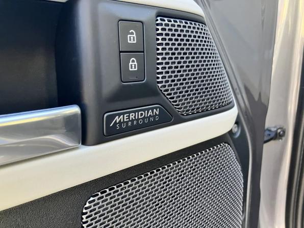 Land Rover Defender II с пробегом 2021 года, цена 8 500 000 рублей, 63500 км, внедорожник, Автокод Объявления