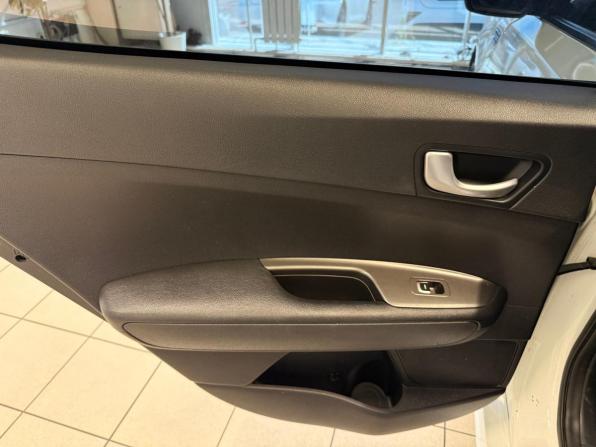 Kia Optima IV Рестайлинг с пробегом 2018 года, цена 1 220 000 рублей, 233000 км, седан, Автокод Объявления