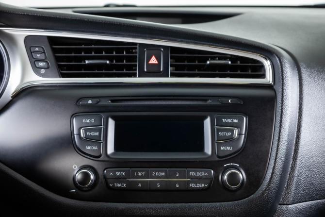 Kia Ceed II Рестайлинг с пробегом 2015 года, цена 1 649 000 рублей, 91700 км, хэтчбек, Автокод Объявления