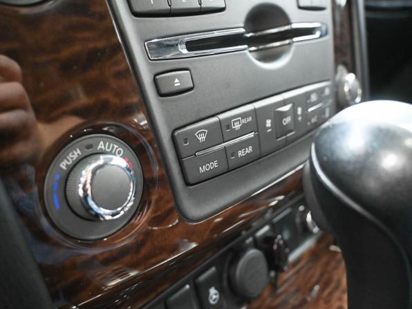 Nissan Patrol VI (Y62) с пробегом 2013 года, цена 3 349 900 рублей, 244800 км, внедорожник, Автокод Объявления