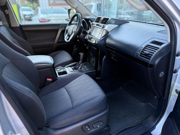 Toyota Land Cruiser Prado 150 Series Рестайлинг 1 с пробегом 2014 года, цена 3 180 000 рублей, 190000 км, внедорожник, Автокод Объявления