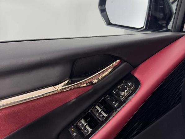 GAC M8 с пробегом 2024 года, цена 4 269 000 рублей, 46583 км, минивэн, Автокод Объявления