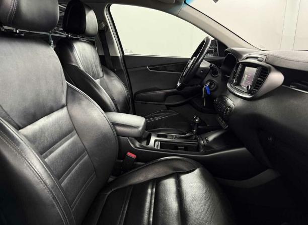 Kia Sorento III Prime с пробегом 2017 года, цена 1 905 000 рублей, 263112 км, внедорожник, Автокод Объявления