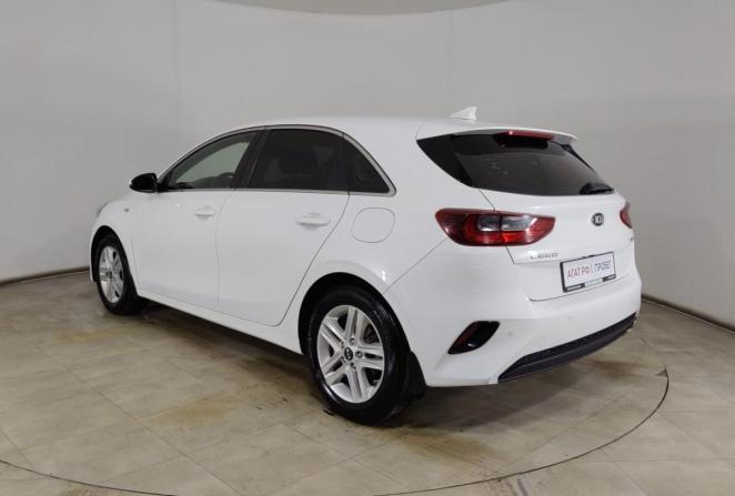 Kia Ceed III с пробегом 2018 года, цена 1 510 000 рублей, 157690 км, хэтчбек, Автокод Объявления