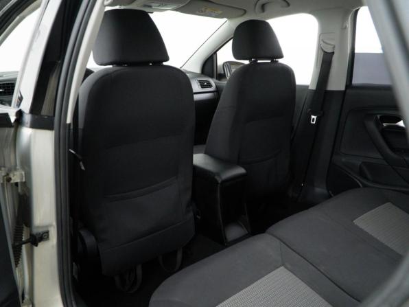 Volkswagen Polo V с пробегом 2015 года, цена 899 077 рублей, 126888 км, седан, Автокод Объявления