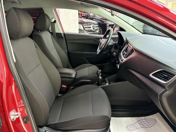 Hyundai Solaris II с пробегом 2018 года, цена 1 095 000 рублей, 132471 км, седан, Автокод Объявления