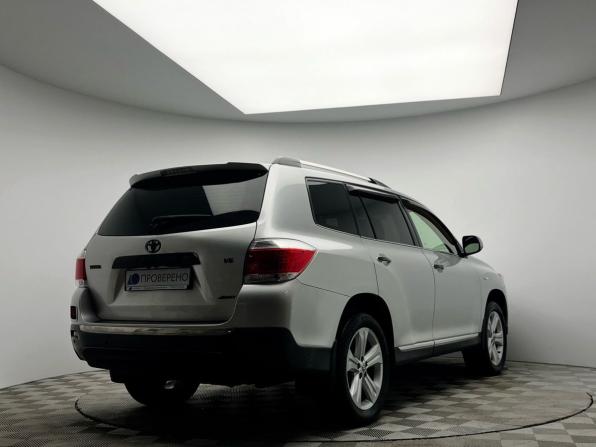 Toyota Highlander II (XU40) Рестайлинг с пробегом 2012 года, цена 2 099 000 рублей, 154469 км, внедорожник, Автокод Объявления