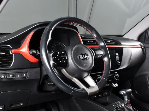 Kia Rio IV Рестайлинг с пробегом 2021 года, цена 1 669 999 рублей, 57537 км, хэтчбек, Автокод Объявления
