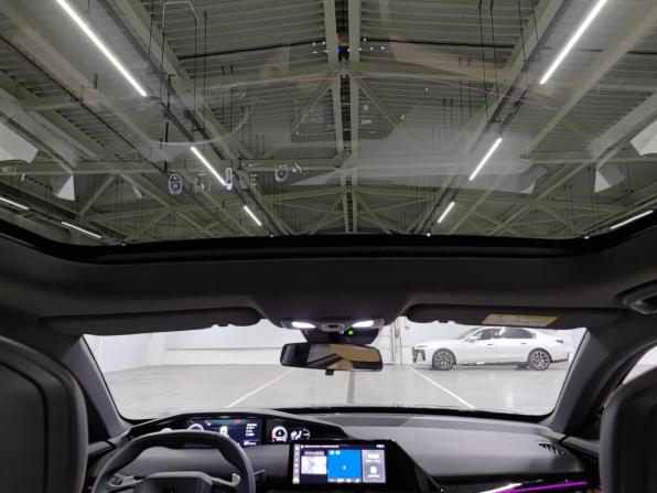 Changan UNI-V I с пробегом 2023 года, цена 2 145 000 рублей, 41929 км, лифтбек, Автокод Объявления