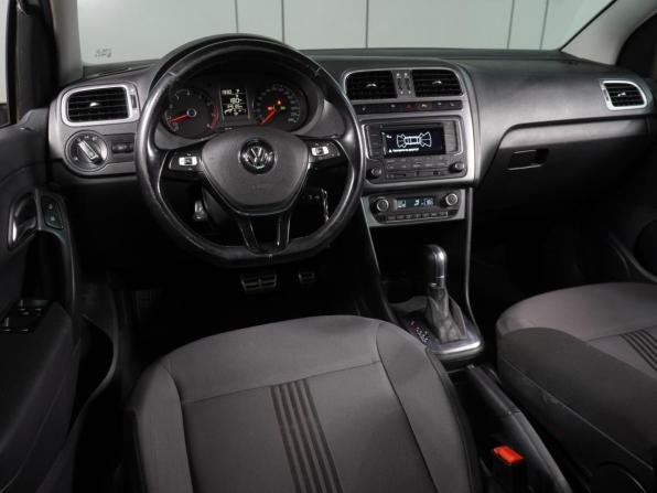 Volkswagen Polo V Рестайлинг с пробегом 2016 года, цена 1 099 000 рублей, 245126 км, седан, Автокод Объявления