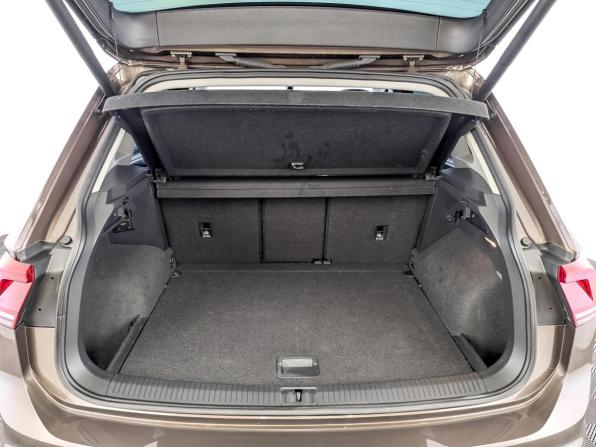 Volkswagen Tiguan II с пробегом 2018 года, цена 2 250 000 рублей, 101371 км, внедорожник, Автокод Объявления