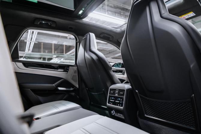 Новый Porsche Cayenne III Рестайлинг 2026 года, цена 18 250 000 рублей, внедорожник, Автокод Объявления