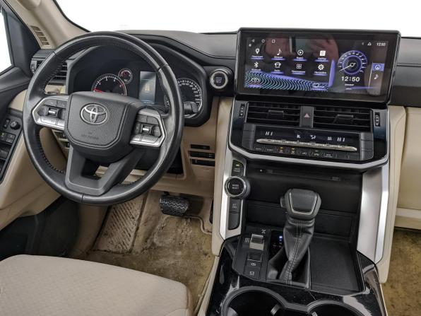 Toyota Land Cruiser 300 Series с пробегом 2022 года, цена 9 150 000 рублей, 31000 км, внедорожник, Автокод Объявления