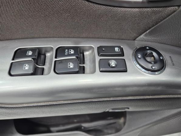 Hyundai Santa Fe II Рестайлинг с пробегом 2010 года, цена 1 310 000 рублей, 321328 км, внедорожник, Автокод Объявления