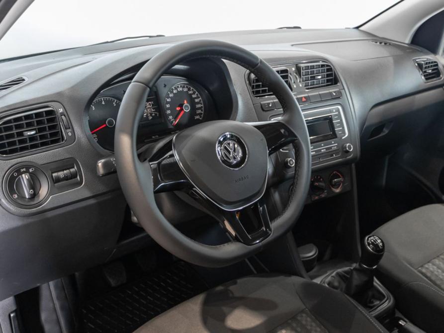 Volkswagen Polo V Рестайлинг Казань  - изображение 5