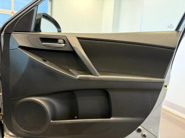 Mazda 3 II (BL) Рестайлинг с пробегом 2012 года, цена 999 000 рублей, 144957 км, хэтчбек, Автокод Объявления