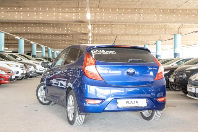 Hyundai Solaris I с пробегом 2012 года, цена 999 000 рублей, 111848 км, хэтчбек, Автокод Объявления