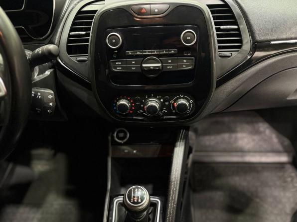 Renault Kaptur I Рестайлинг с пробегом 2020 года, цена 1 539 900 рублей, 68754 км, внедорожник, Автокод Объявления
