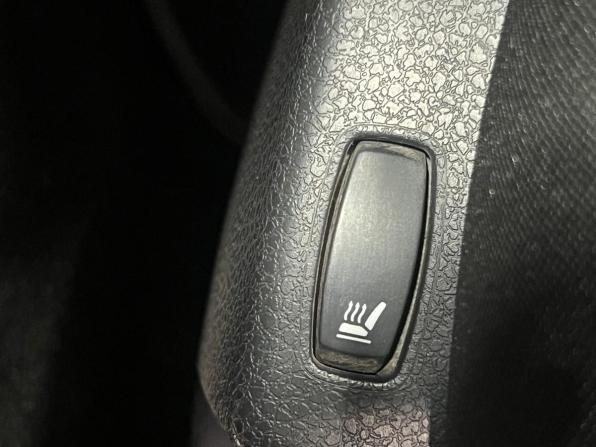Renault Logan II с пробегом 2018 года, цена 859 000 рублей, 60000 км, седан, Автокод Объявления