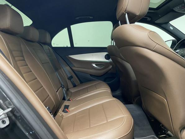 Mercedes-Benz E-Класс V (W213 S213 C238) Рестайлинг с пробегом 2021 года, цена 3 570 000 рублей, 55211 км, седан, Автокод Объявления