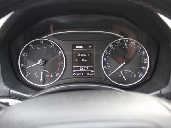 Skoda Octavia II (A5) Рестайлинг с пробегом 2011 года, цена 659 000 рублей, 206262 км, лифтбек, Автокод Объявления