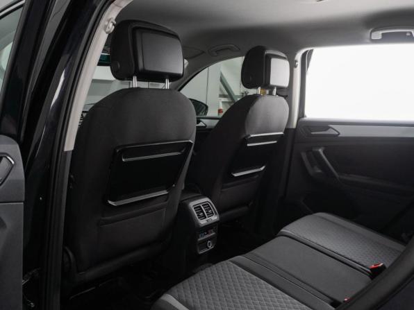 Volkswagen Tiguan II с пробегом 2017 года, цена 2 649 000 рублей, 99988 км, внедорожник, Автокод Объявления