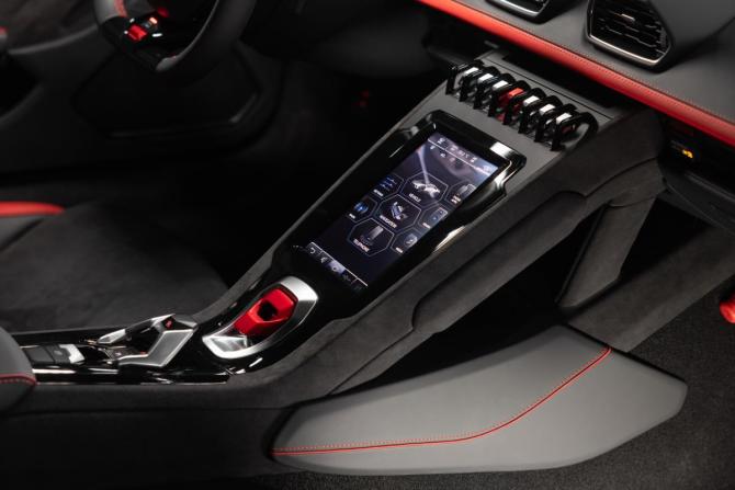 Новый Lamborghini Huracán I Рестайлинг 2023 года, цена 42 900 000 рублей, купе, Автокод Объявления