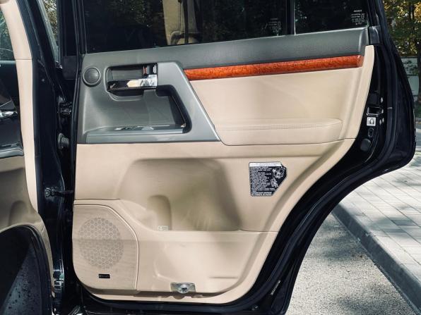 Toyota Land Cruiser 200 Series Рестайлинг 1 с пробегом 2014 года, цена 4 450 000 рублей, 190504 км, внедорожник, Автокод Объявления