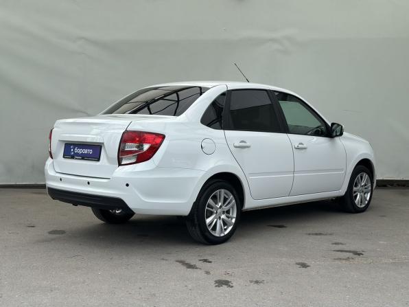 Lada (ВАЗ) Granta I Рестайлинг с пробегом 2024 года, цена 915 000 рублей, 60437 км, седан, Автокод Объявления