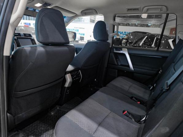 Toyota Land Cruiser Prado 150 Series Рестайлинг 2 с пробегом 2018 года, цена 8 450 000 рублей, 4526 км, внедорожник, Автокод Объявления