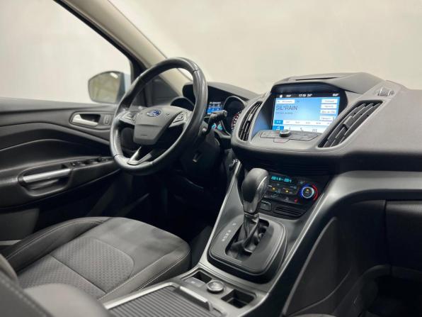 Ford Kuga II Рестайлинг с пробегом 2019 года, цена 1 980 000 рублей, 45000 км, внедорожник, Автокод Объявления