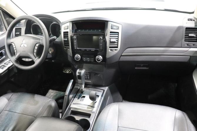 Mitsubishi Pajero IV Рестайлинг 2 с пробегом 2014 года, цена 2 520 000 рублей, 118748 км, внедорожник, Автокод Объявления