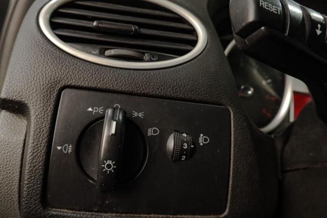Ford Focus II Рестайлинг с пробегом 2009 года, цена 679 000 рублей, 257435 км, хэтчбек, Автокод Объявления