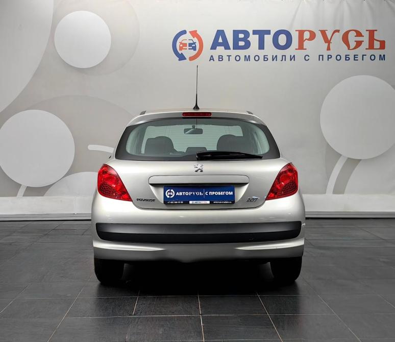Peugeot 207 I Москва  - изображение 4