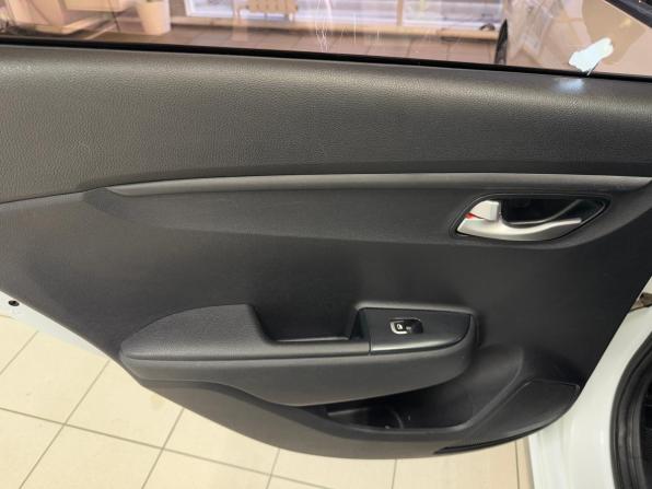 Kia Rio IV с пробегом 2019 года, цена 1 330 000 рублей, 157841 км, седан, Автокод Объявления
