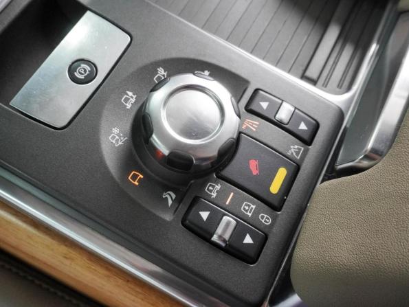 Land Rover Range Rover Sport I Рестайлинг с пробегом 2010 года, цена 1 075 000 рублей, 197019 км, внедорожник, Автокод Объявления