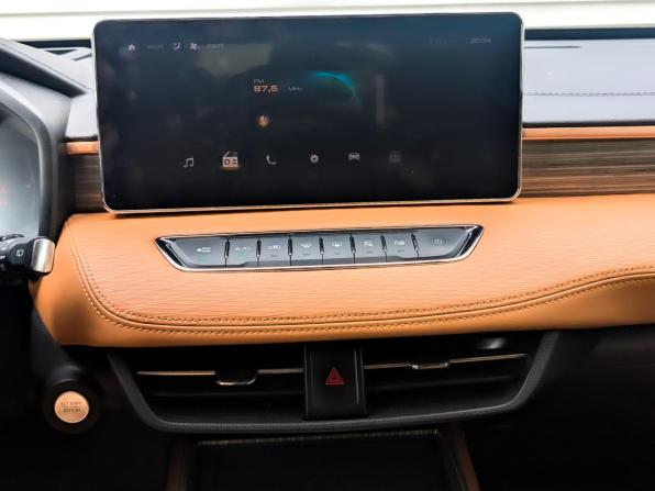 Haval Jolion I с пробегом 2022 года, цена 1 770 000 рублей, 43000 км, внедорожник, Автокод Объявления