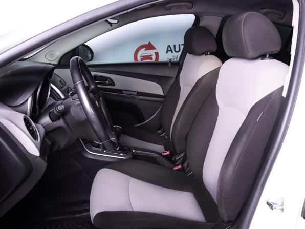 Chevrolet Cruze I Рестайлинг с пробегом 2013 года, цена 880 000 рублей, 85285 км, хэтчбек, Автокод Объявления