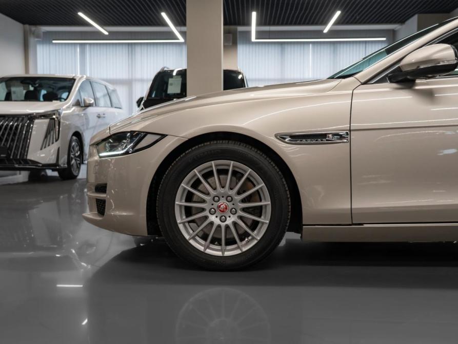 Jaguar XE I Москва  - изображение 23
