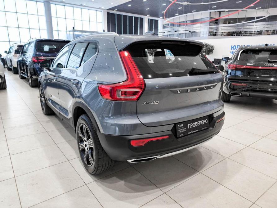 Volvo XC40 I Казань  - изображение 8