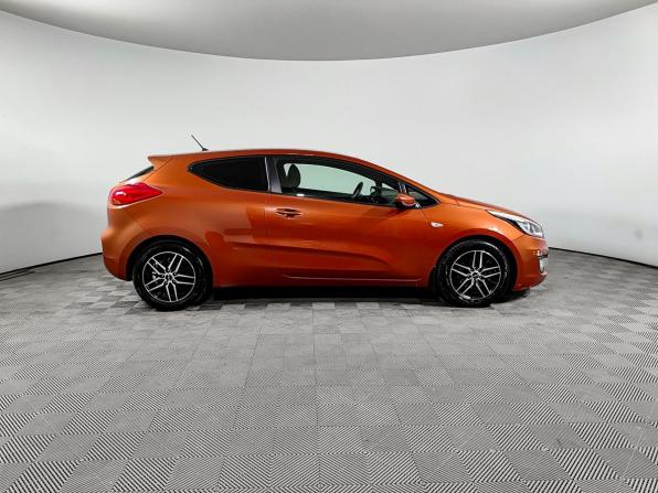Kia Ceed II с пробегом 2013 года, цена 920 000 рублей, 166639 км, хэтчбек, Автокод Объявления