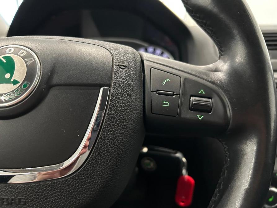 Skoda Octavia II (A5) Рестайлинг Санкт-Петербург  - изображение 22
