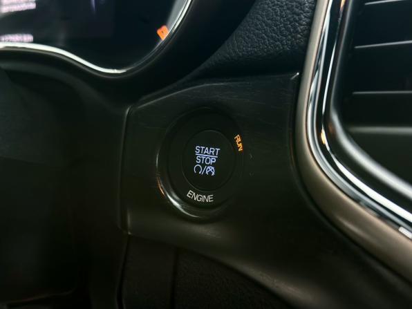 Jeep Grand Cherokee IV (WK2) Рестайлинг с пробегом 2013 года, цена 2 850 000 рублей, 160848 км, внедорожник, Автокод Объявления