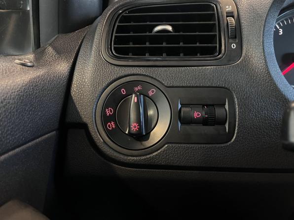 Volkswagen Polo V с пробегом 2011 года, цена 595 000 рублей, 224104 км, седан, Автокод Объявления