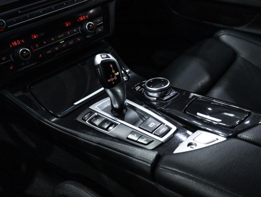 BMW 5 серии VI (F10/F11/F07) Рестайлинг Санкт-Петербург  - изображение 34