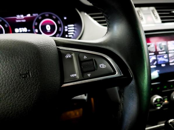 Skoda Octavia III (A7) Рестайлинг с пробегом 2020 года, цена 2 250 000 рублей, 83386 км, лифтбек, Автокод Объявления