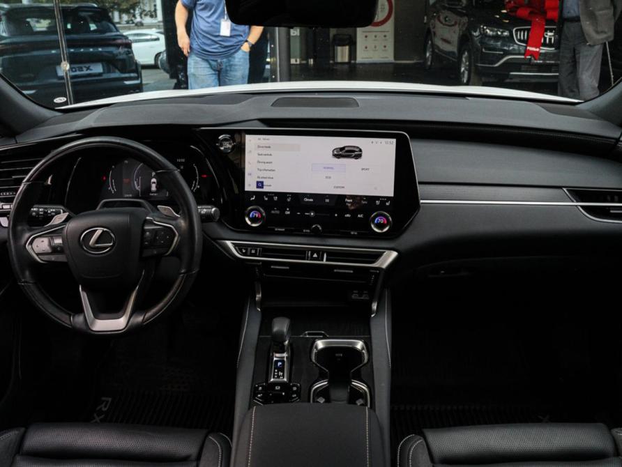 Lexus RX V Москва  - изображение 8