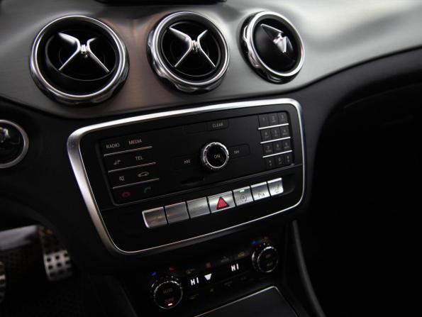 Mercedes-Benz GLA I (X156) с пробегом 2017 года, цена 2 399 000 рублей, 86000 км, внедорожник, Автокод Объявления