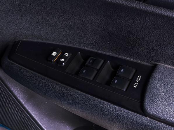 Toyota Corolla XI (E160 E170) Рестайлинг 2 с пробегом 2018 года, цена 1 615 000 рублей, 69002 км, универсал, Автокод Объявления